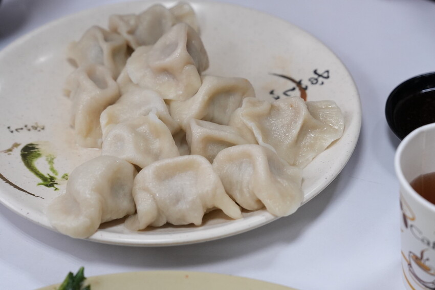 台中市南屯區台中美食|清真恩德元餃子館 絕對要預約!台中最強炭燒牛肉火鍋