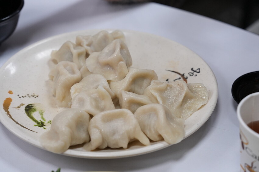 台中市南屯區台中美食|清真恩德元餃子館 絕對要預約!台中最強炭燒牛肉火鍋