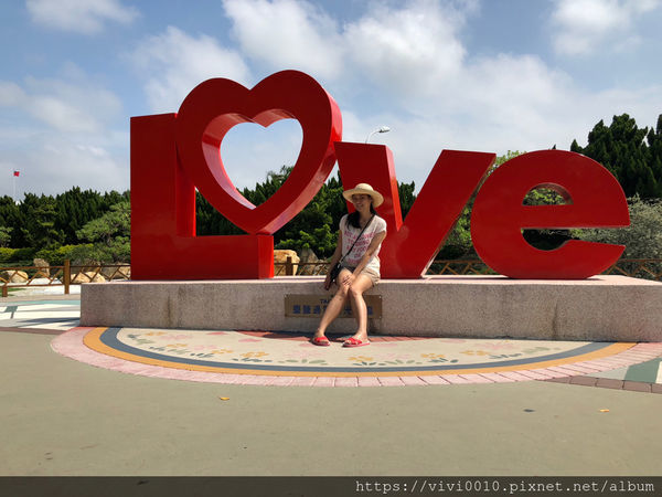 圓圓家出去玩-<苗栗通宵>通霄鹽來館，精緻鹽觀光工廠，親水廣場，足浴泡湯去
