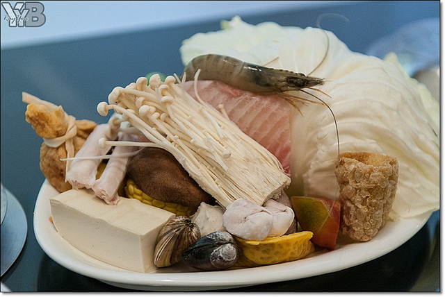 [鍋物] 再香聚涮涮鍋旗艦店．時尚新穎的涮涮鍋