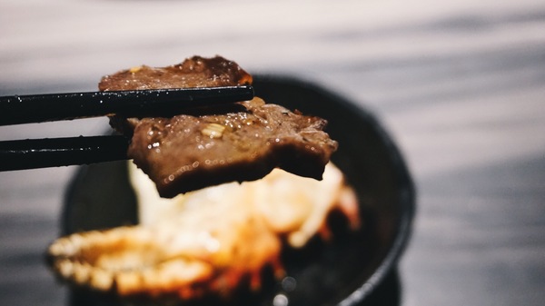 好客音樂燒烤(市府店)：好客音樂燒烤│吃到飽 台北燒肉 駐唱餐廳 帝王蟹 │信義區市府站1號出口