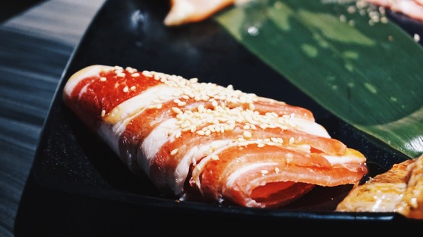 好客音樂燒烤(市府店)：好客音樂燒烤│吃到飽 台北燒肉 駐唱餐廳 帝王蟹 │信義區市府站1號出口