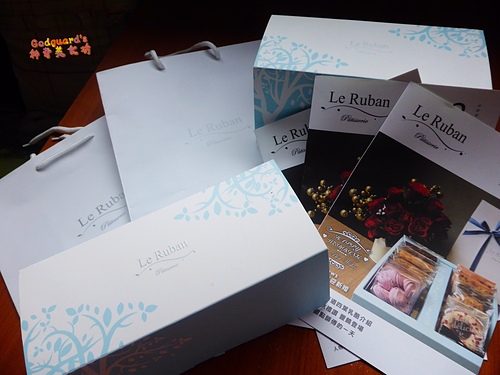 (推薦)[仁愛敦南圓環] 舒芙蕾濃密美味、栗子蛋糕捲卻走錯方向～法朋Le Ruban