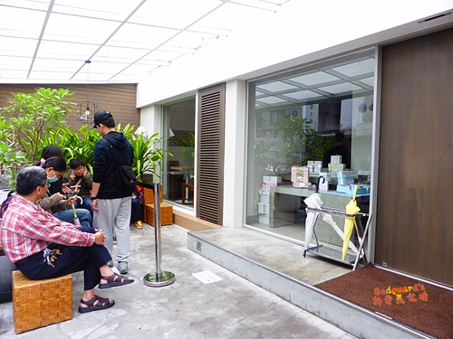 (推薦)[仁愛敦南圓環] 舒芙蕾濃密美味、栗子蛋糕捲卻走錯方向～法朋Le Ruban