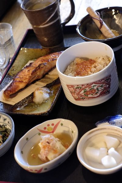 柚庵燒鮭魚定食 (2).jpg