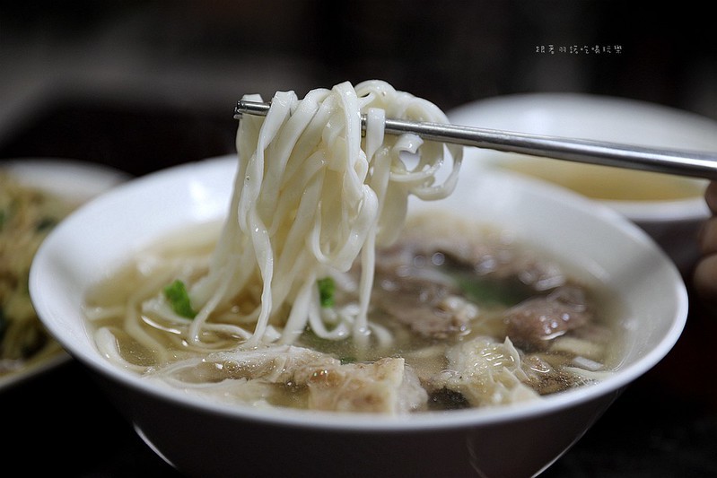 新營人沙茶牛肉延三夜市高CP值牛肉麵20