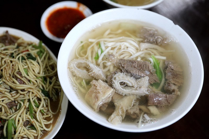 新營人沙茶牛肉延三夜市高CP值牛肉麵01