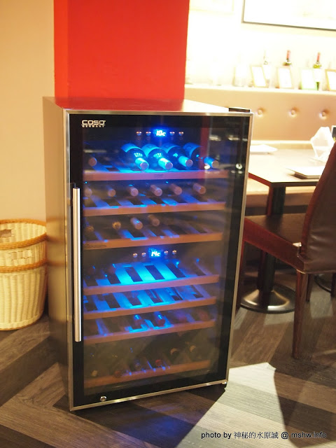 PASSIONE 帕希諾窯烤拿坡里披薩專門店：【食記】台北大安-PASSIONE 帕希諾手工窯烤拿坡里披薩專門店 : 餅皮再Q彈點會更好!