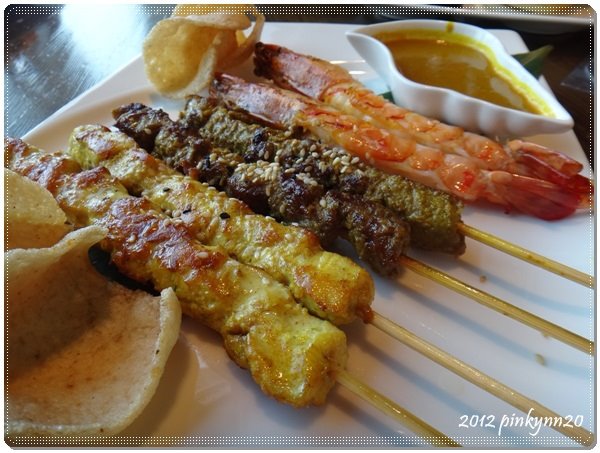 十二道鋒味 12道鋒味 新加坡美食 沙嗲