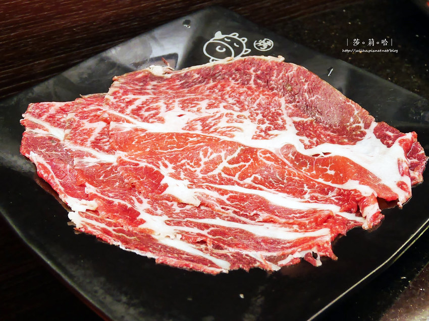 台北火鍋燒烤吃到飽小蒙牛新莊店 (31)