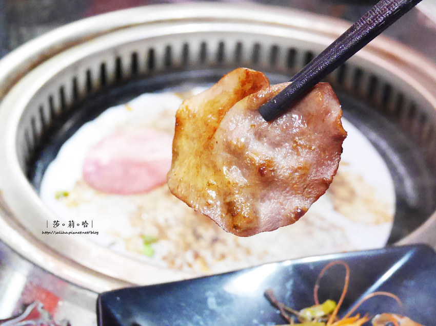 台北火鍋燒烤吃到飽小蒙牛新莊店 (30)