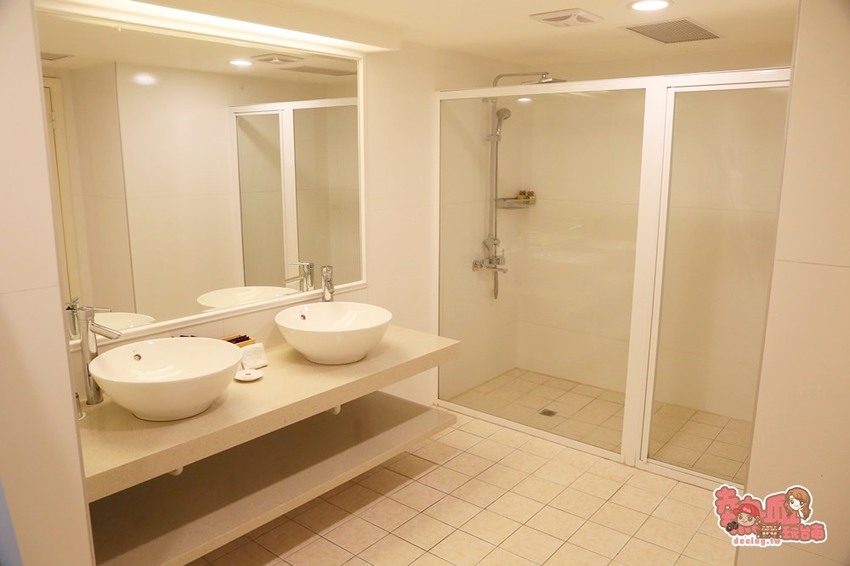 【台南住宿】全台唯一冒險體驗飯店，入住前先來場自由落體吧：趣淘漫旅 - 熱血玩台南。跳躍新世界