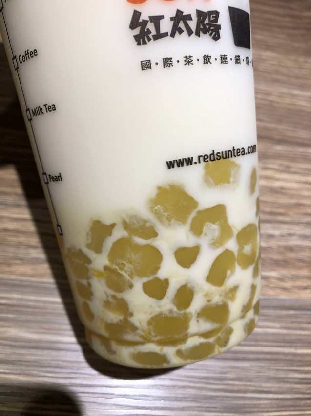 大直,內湖,美麗華,紅太陽,手搖飲,珍珠,蒟蒻,奶茶,黑糖,RED SUN,海尼根,草莓,大湖,特調,黃金比例,一芳,食尚玩家,愛玩客,窩客島