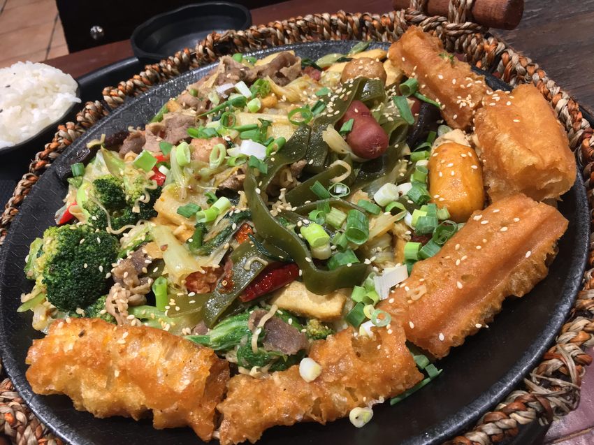 南洋,大馬,異國,平價,美食,四川,麻辣,特色,排隊,捷運,IG,打卡,老街,網美,甜點,懶人包,跨年,新北耶誕,聚餐,我不是他媽媽,打卡送