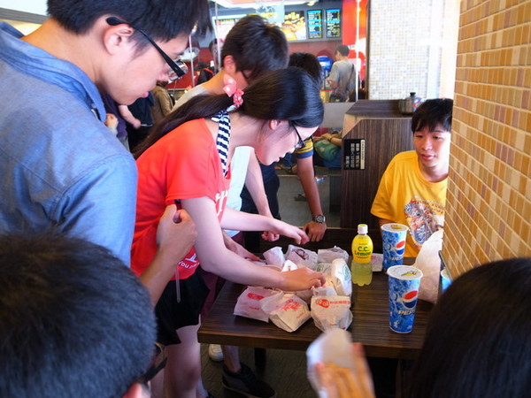 丹丹漢堡(安平店):<台南|中西式套餐>我愛丹丹漢堡!!! 丹丹漢堡(安平店):<台南|中西式套餐>我愛丹丹漢堡!!!