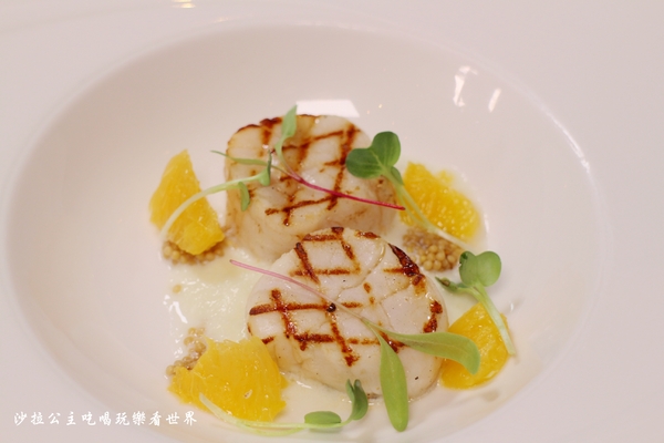 地中海牛排館(歐華酒店):聖誕大餐就吃這個了『地中海牛排館』火雞大餐‧頂級熟成牛排分享禮籃預購中