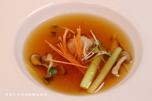 地中海牛排館(歐華酒店):聖誕大餐就吃這個了『地中海牛排館』火雞大餐‧頂級熟成牛排分享禮籃預購中