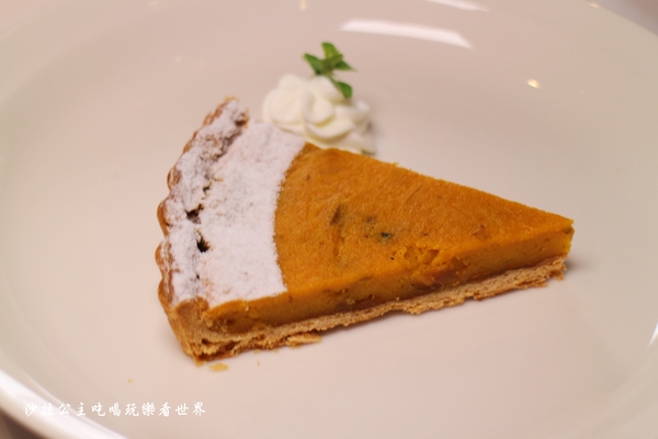 地中海牛排館(歐華酒店):聖誕大餐就吃這個了『地中海牛排館』火雞大餐‧頂級熟成牛排分享禮籃預購中