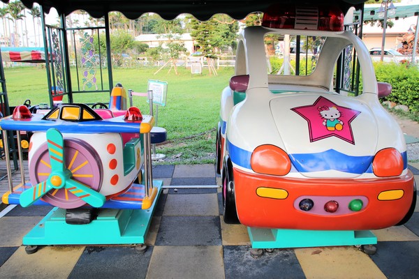 赤腳精靈景觀餐廳:【南投景點】赤腳精靈景觀餐廳,窯烤麵包,休閒露營~情侶約會親子旅遊免費入園