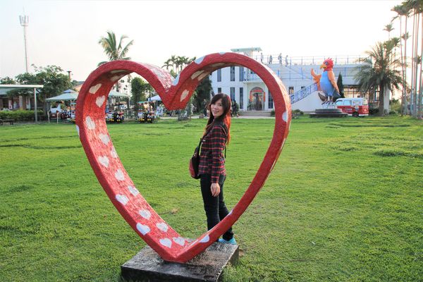 赤腳精靈景觀餐廳:【南投景點】赤腳精靈景觀餐廳,窯烤麵包,休閒露營~情侶約會親子旅遊免費入園