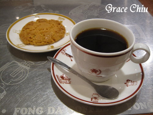 蜂大咖啡~到西門町老店品嚐一杯簡單的香醇