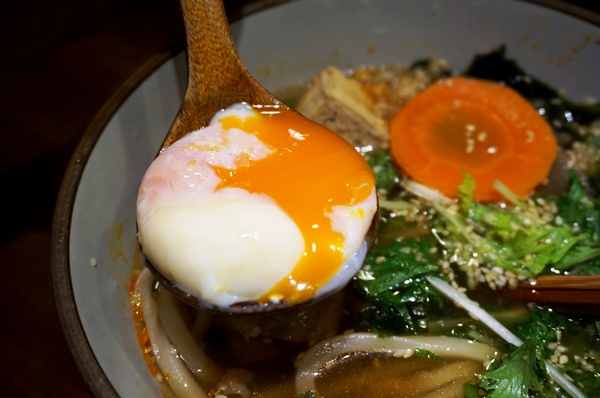 穗科手打烏龍麵(台北忠孝店)：[忠孝敦化] 穗科手打烏龍麵：職人手作精神