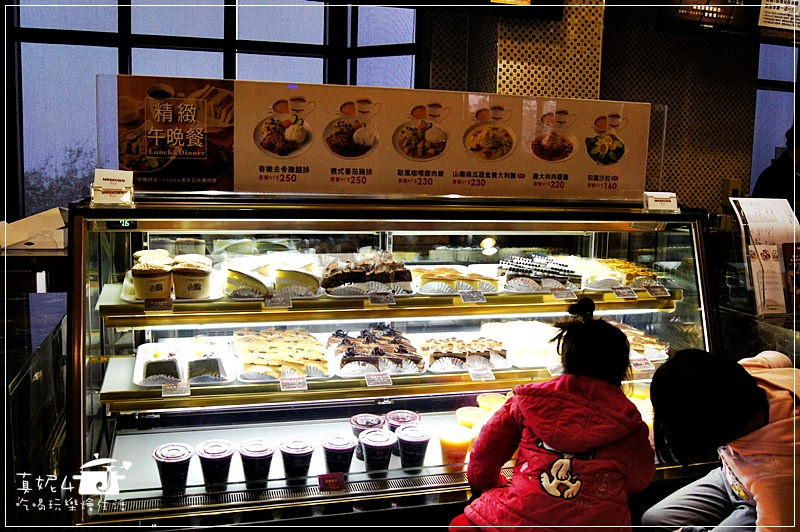 宜蘭頭城 伯朗城堡咖啡館