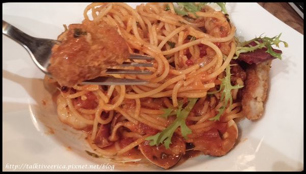 『呷』「信義區ATT4FUN」☆ 艾比特咖啡 ☆ 美味的義大利麵食與甜點