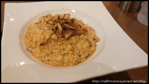 『呷』「信義區ATT4FUN」☆ 艾比特咖啡 ☆ 美味的義大利麵食與甜點