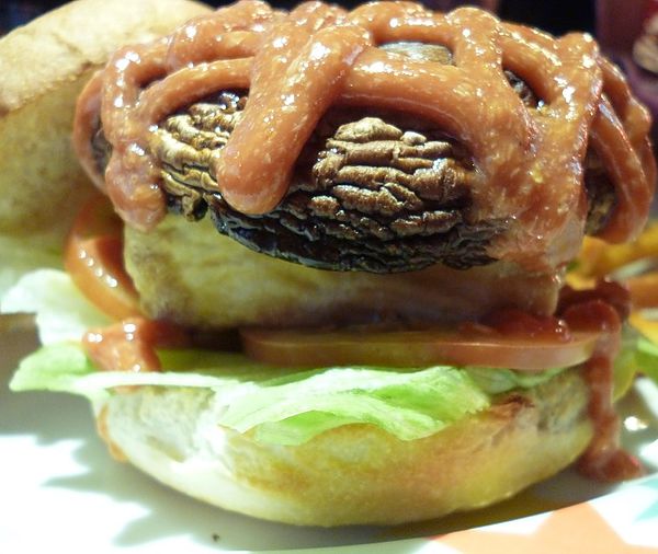 WORTHY活西美式餐飲：素食漢堡初体驗--WORTHY活西美式餐飲口碑券体驗心得