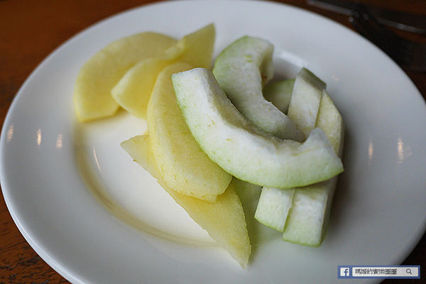 宜蘭民宿【波卡拉渡假會館】一起旅行去！時尚豪華4人房。溫泉民宿。礁溪泡湯