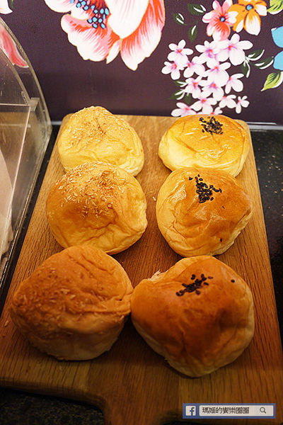 宜蘭民宿【波卡拉渡假會館】一起旅行去！時尚豪華4人房。溫泉民宿。礁溪泡湯