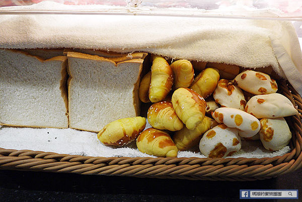 宜蘭民宿【波卡拉渡假會館】一起旅行去！時尚豪華4人房。溫泉民宿。礁溪泡湯