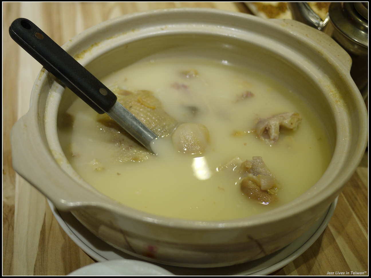 [雞窩] 砂鍋雞湯首推就是這鍋啦!