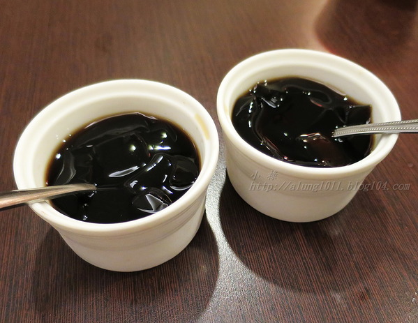 戶谷川和食處：戶谷川和食處‧迷你丼飯嘟嘟好~      ..愛評體驗團