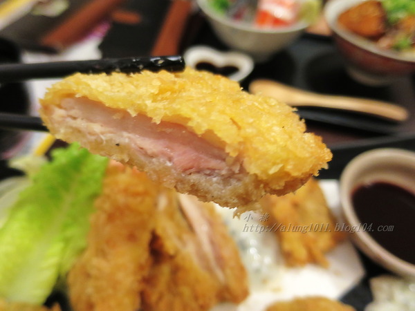 戶谷川和食處：戶谷川和食處‧迷你丼飯嘟嘟好~      ..愛評體驗團