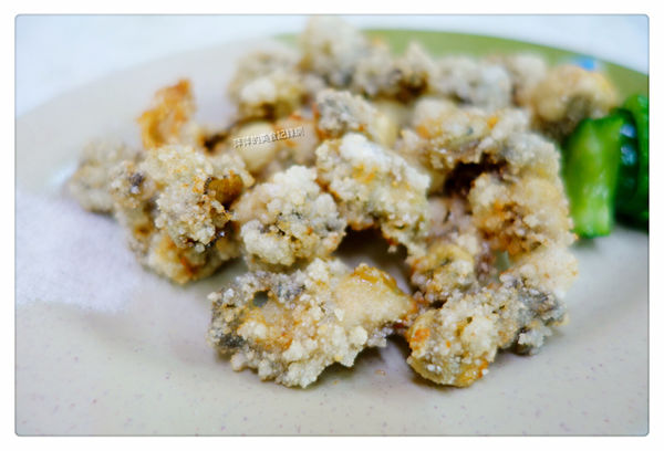 嘉義鮑魚海產粥 ~ 一碗70元.讓你吃到九種好料(延三夜市)- 捷運大橋頭站