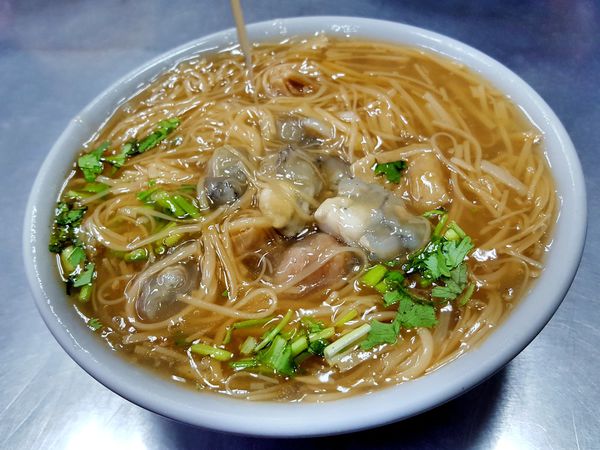 ▌泰山•全興麵線 ▌薇拉小公主推薦 • 討厭排隊但還是不能錯過的一攤CP五顆星街邊小吃