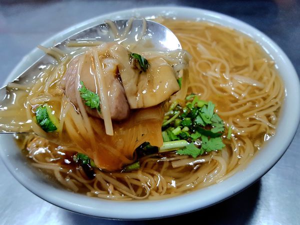 ▌泰山•全興麵線 ▌薇拉小公主推薦 • 討厭排隊但還是不能錯過的一攤CP五顆星街邊小吃