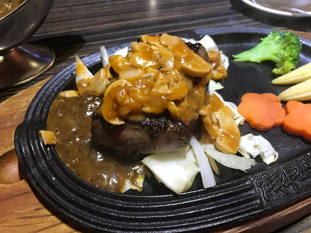 [食記] 新竹 鬥牛士。菲力牛排。紅酒蘑菇牛排CP質頗高!(巨城7F)