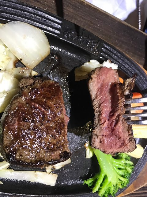 [食記] 新竹 鬥牛士。菲力牛排。紅酒蘑菇牛排CP質頗高!(巨城7F)