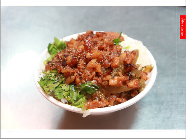 新竹城隍廟美食小吃懶人包《柳家肉燥飯+北門老街甜湯+原夜市魷魚羹+周家燒麻糬+阿城號米粉+中央羊肉+郭家潤餅》-14.jpg 新竹城隍廟美食小吃懶人包《柳家肉燥飯+北門老街甜湯+原夜市魷魚羹+周家燒麻糬+阿城號米粉+中央羊肉+郭家潤餅》-14.jpg