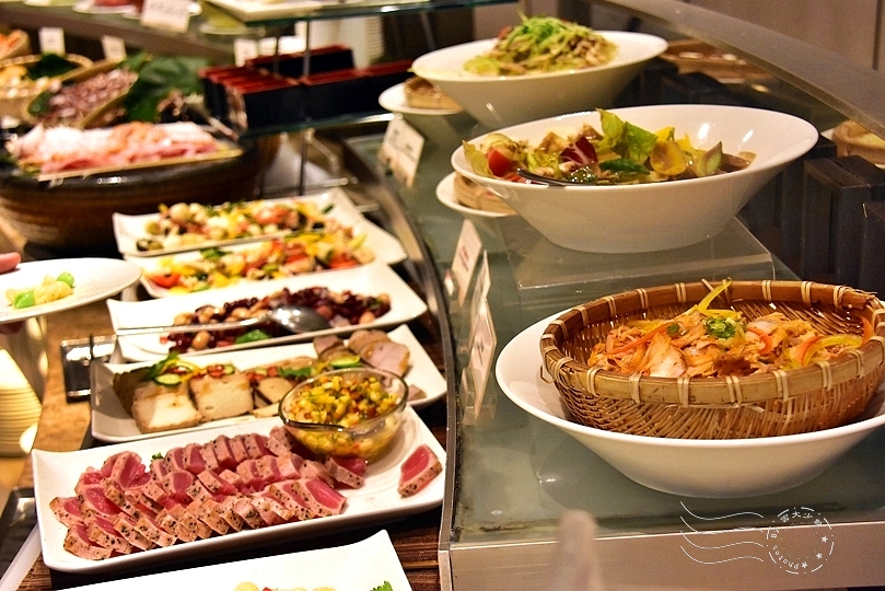 老爺酒店Le Café下午茶：香檳色的吃到飽