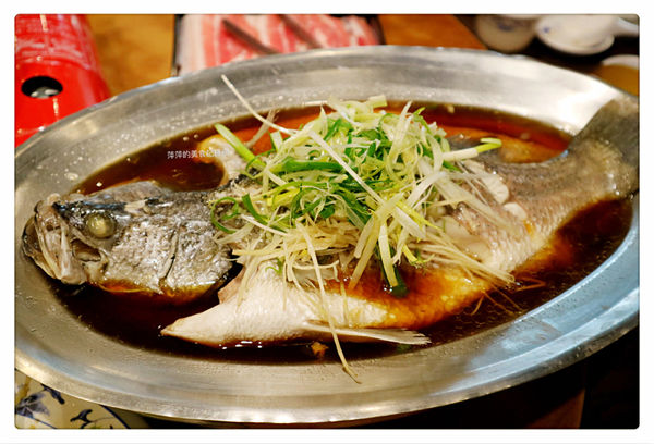 山東餃子館 ~ 新店美食/酸菜白肉鍋❤️聚餐好選擇 - 捷運小碧潭站