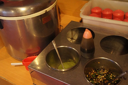 黃金海岸活蝦之家餐廳:新竹竹北好吃活蝦料理美食餐廳推薦◎海鮮餐廳聚餐好開心