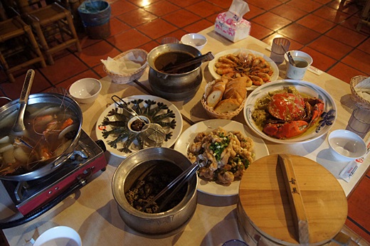 黃金海岸活蝦之家餐廳:新竹竹北好吃活蝦料理美食餐廳推薦◎海鮮餐廳聚餐好開心