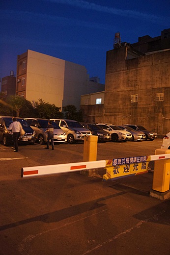 黃金海岸活蝦之家餐廳:新竹竹北好吃活蝦料理美食餐廳推薦◎海鮮餐廳聚餐好開心