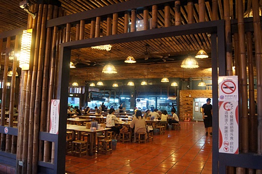 黃金海岸活蝦之家餐廳:新竹竹北好吃活蝦料理美食餐廳推薦◎海鮮餐廳聚餐好開心