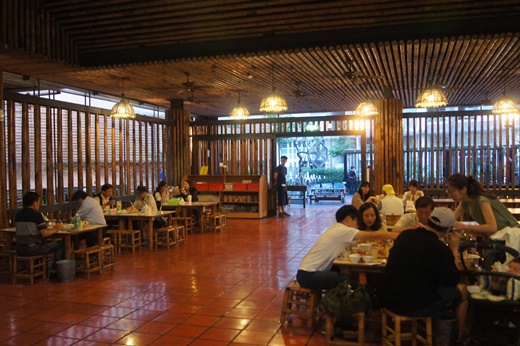 黃金海岸活蝦之家餐廳：新竹竹北美食餐廳→生猛活蝦餐廳聚餐地點介紹