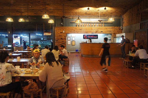 黃金海岸活蝦之家餐廳:新竹聚餐美食餐廳推薦~竹北有名的新鮮海鮮餐廳